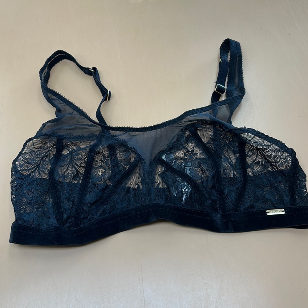 Black bralette